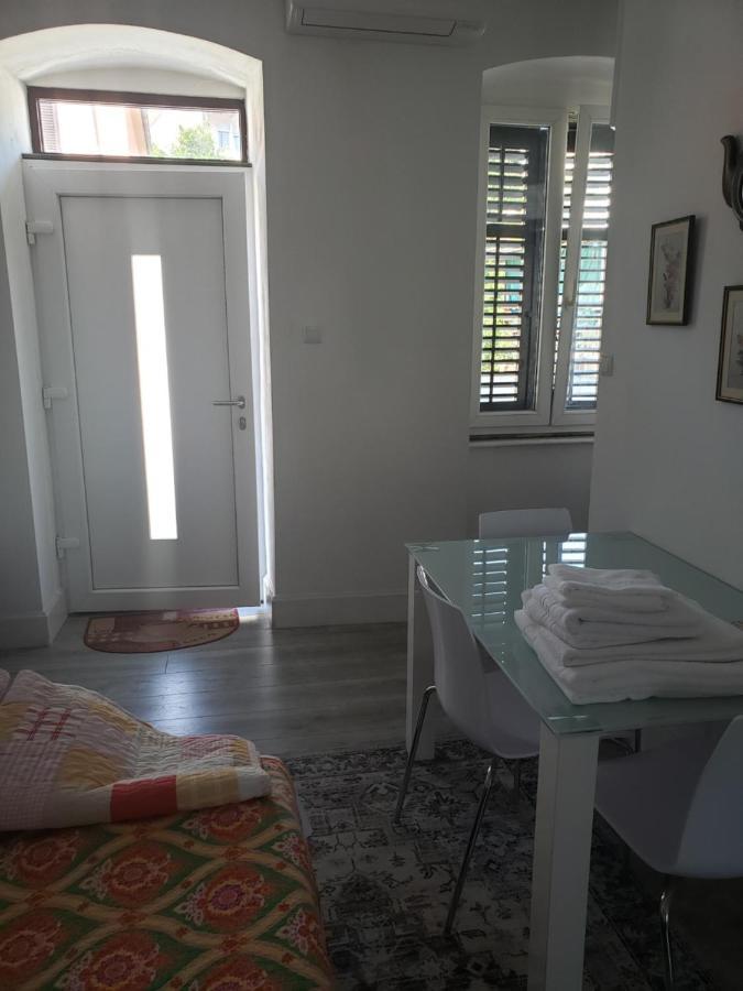 Apartment Arjana Рийека Екстериор снимка